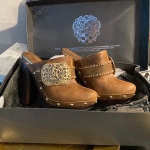 Vince camitosemítico style Vc-Courtney color tan very good condition use ones